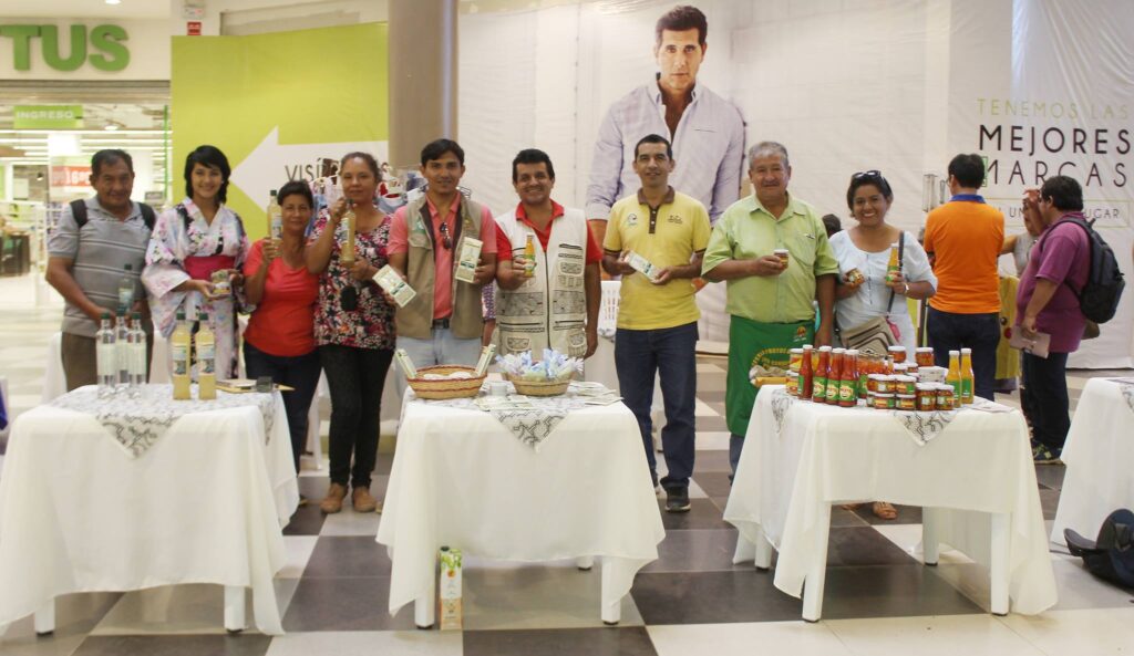 Productores en Open Plaza Pucallpa